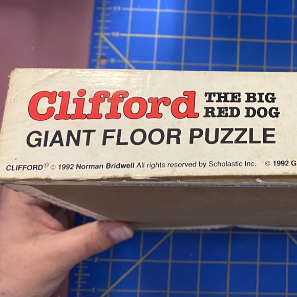 Clifford The Big Red Dog Giant Floor Puzzle - Picture 6 of 6